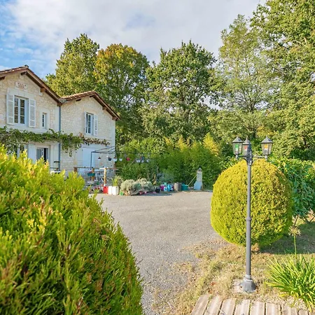 Pons * Saint-Simon-de-Bordes